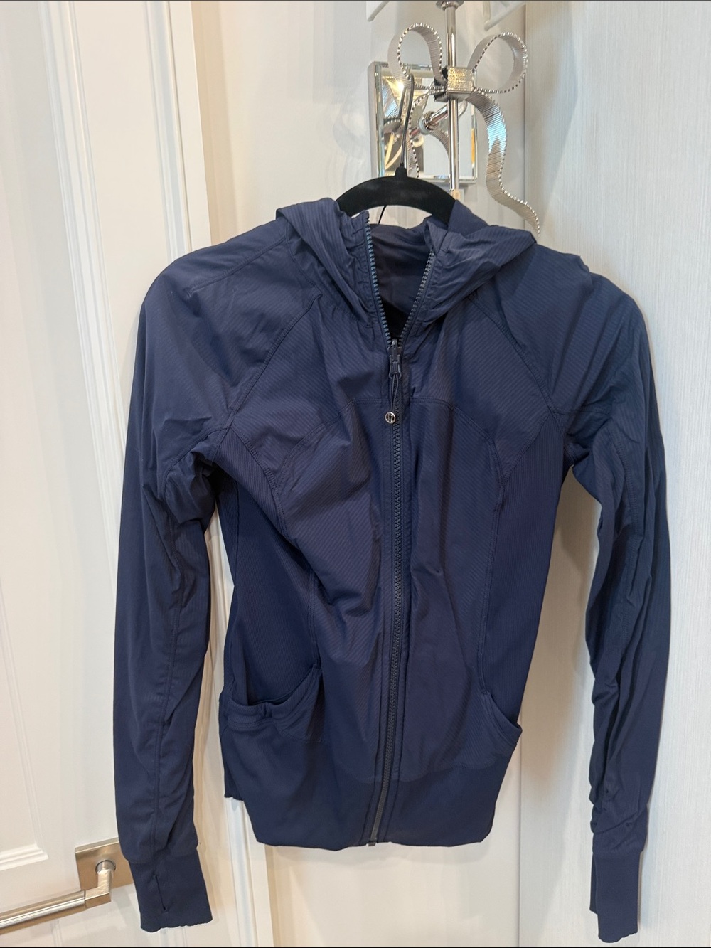 lululemon athletica Women's Navy Hooded Windbreaker